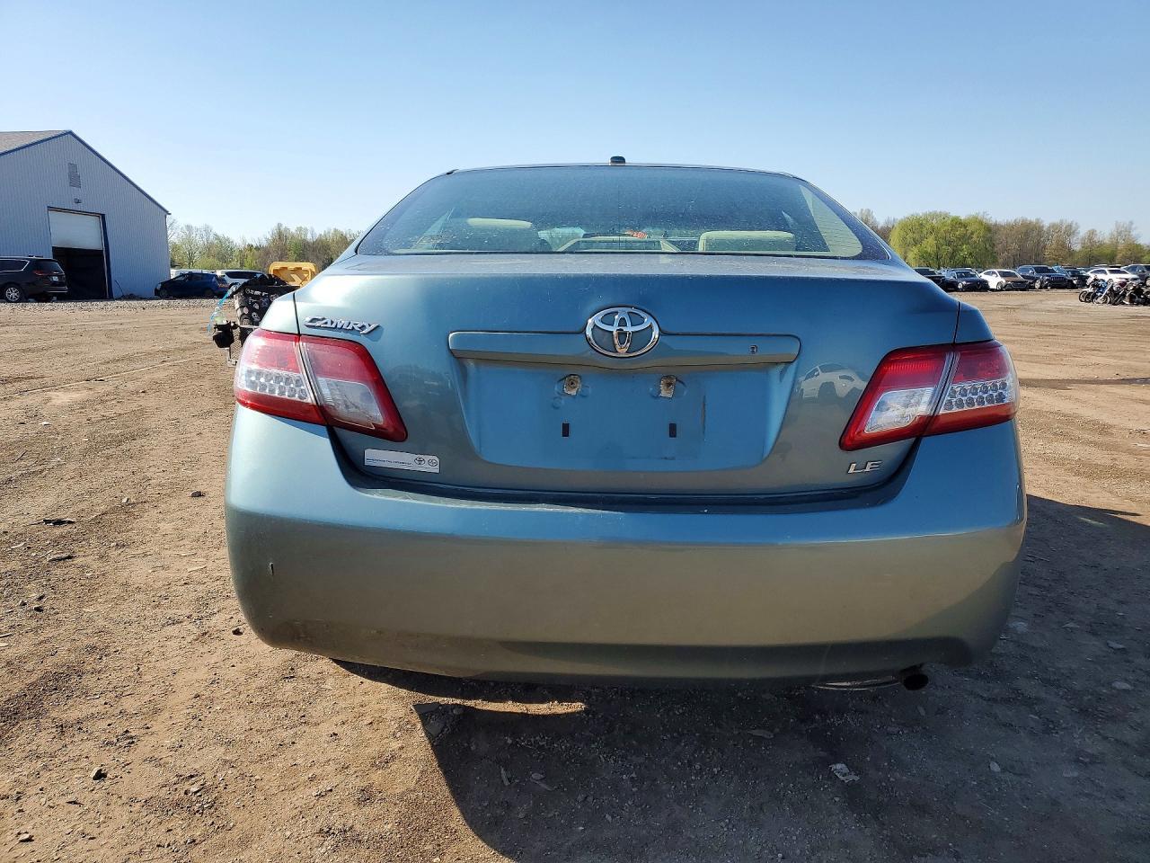 2010 TOYOTA CAMRY