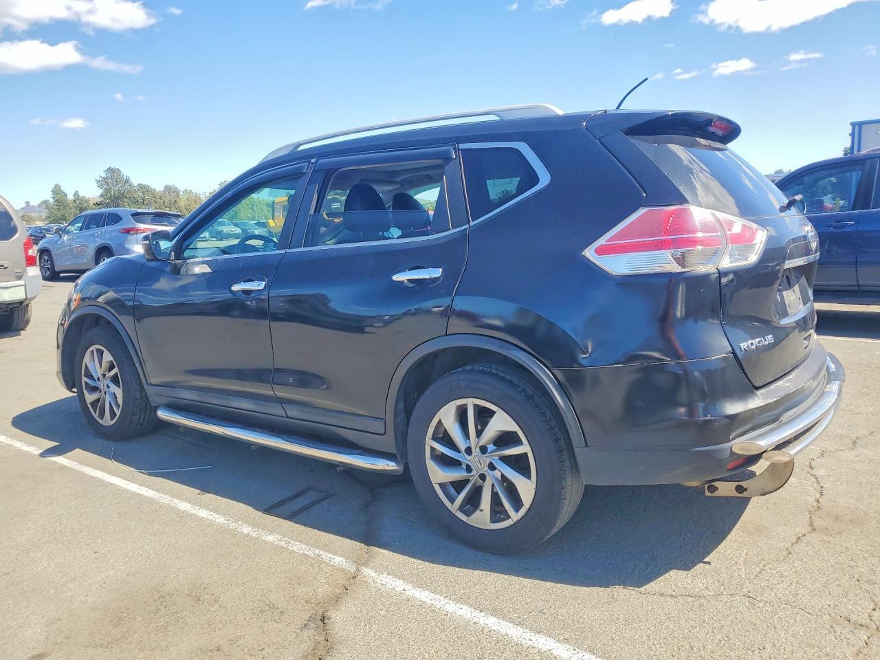 2015 NISSAN ROGUE