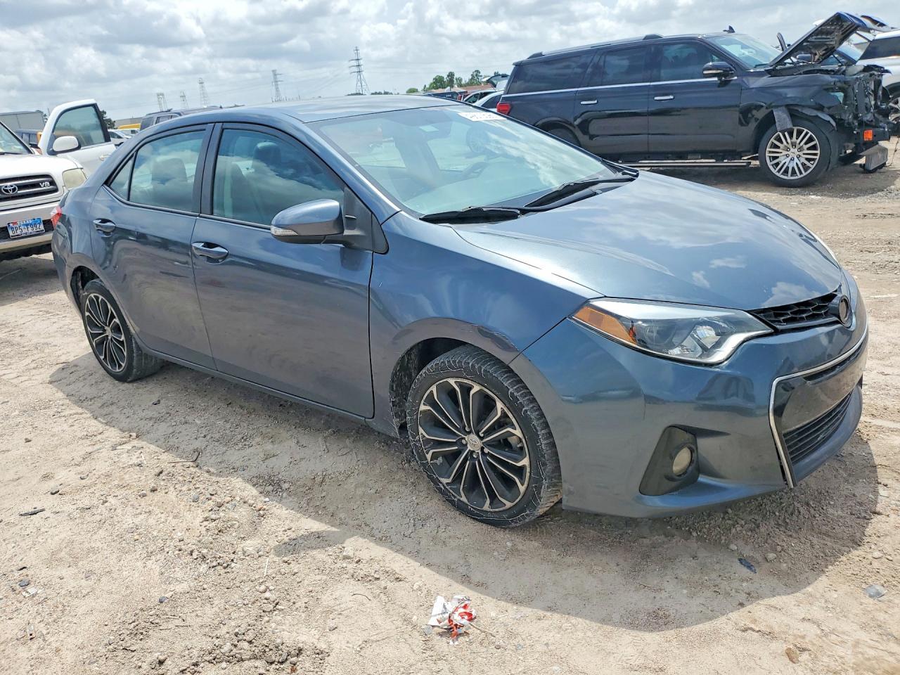 2015 TOYOTA COROLLA