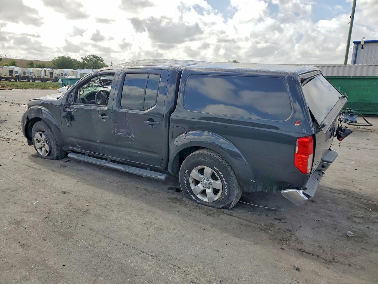 2012 NISSAN Frontier