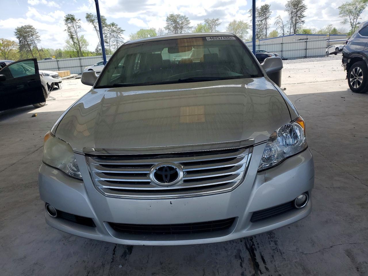 2008 TOYOTA Avalon
