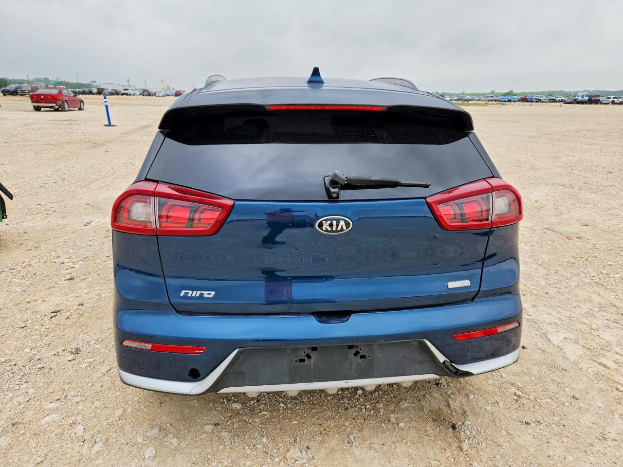 2017 KIA Niro