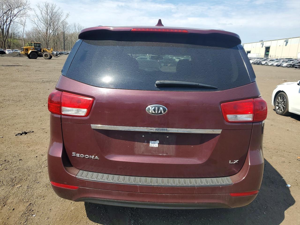 2016 KIA SEDONA