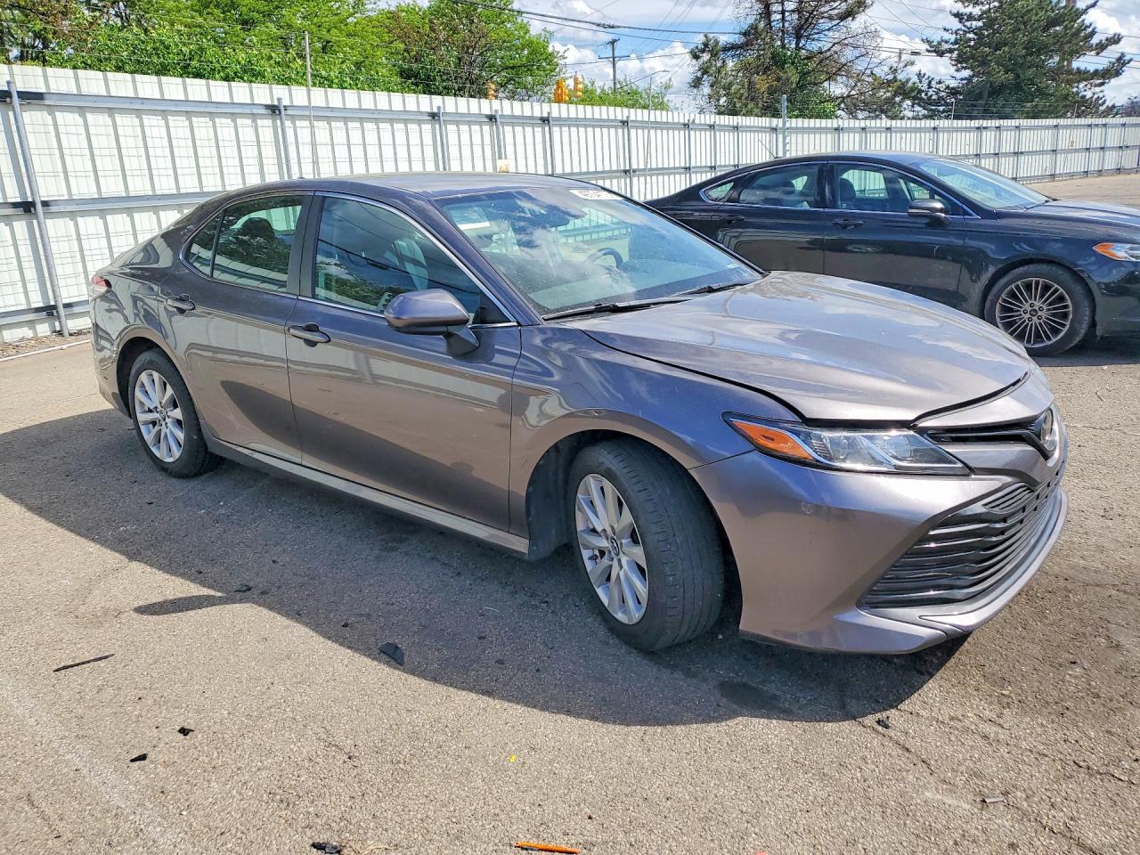 2019 TOYOTA CAMRY