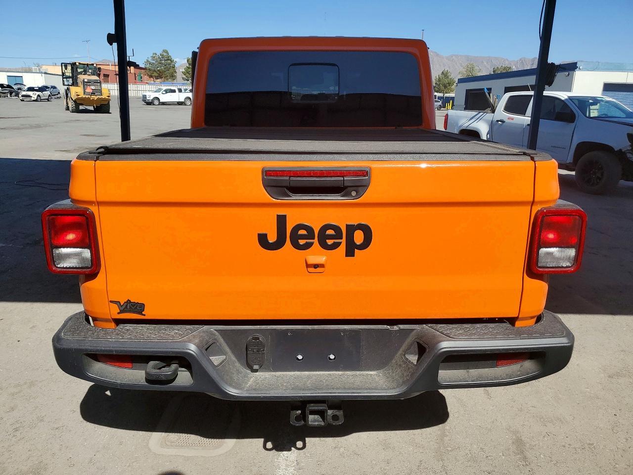 2025 JEEP Gladiator