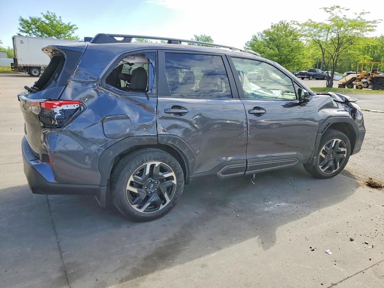 2025 SUBARU FORESTER