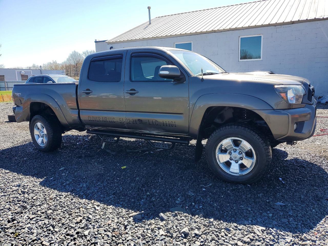 2012 TOYOTA TACOMA