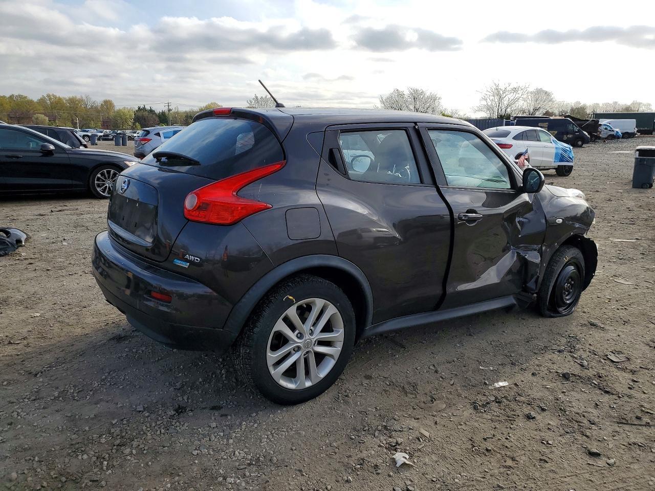 2013 NISSAN Juke