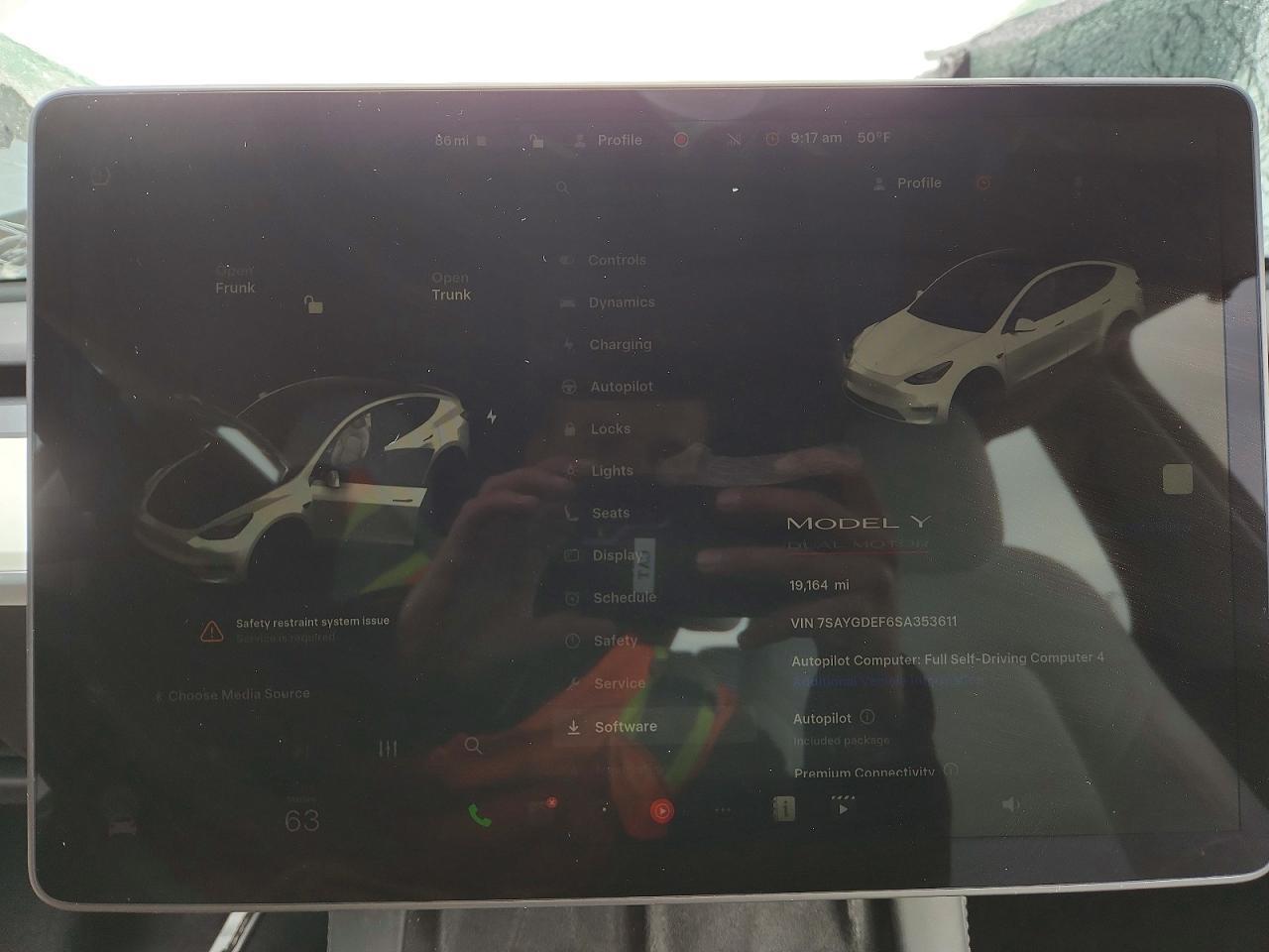 2025 TESLA MODEL Y
