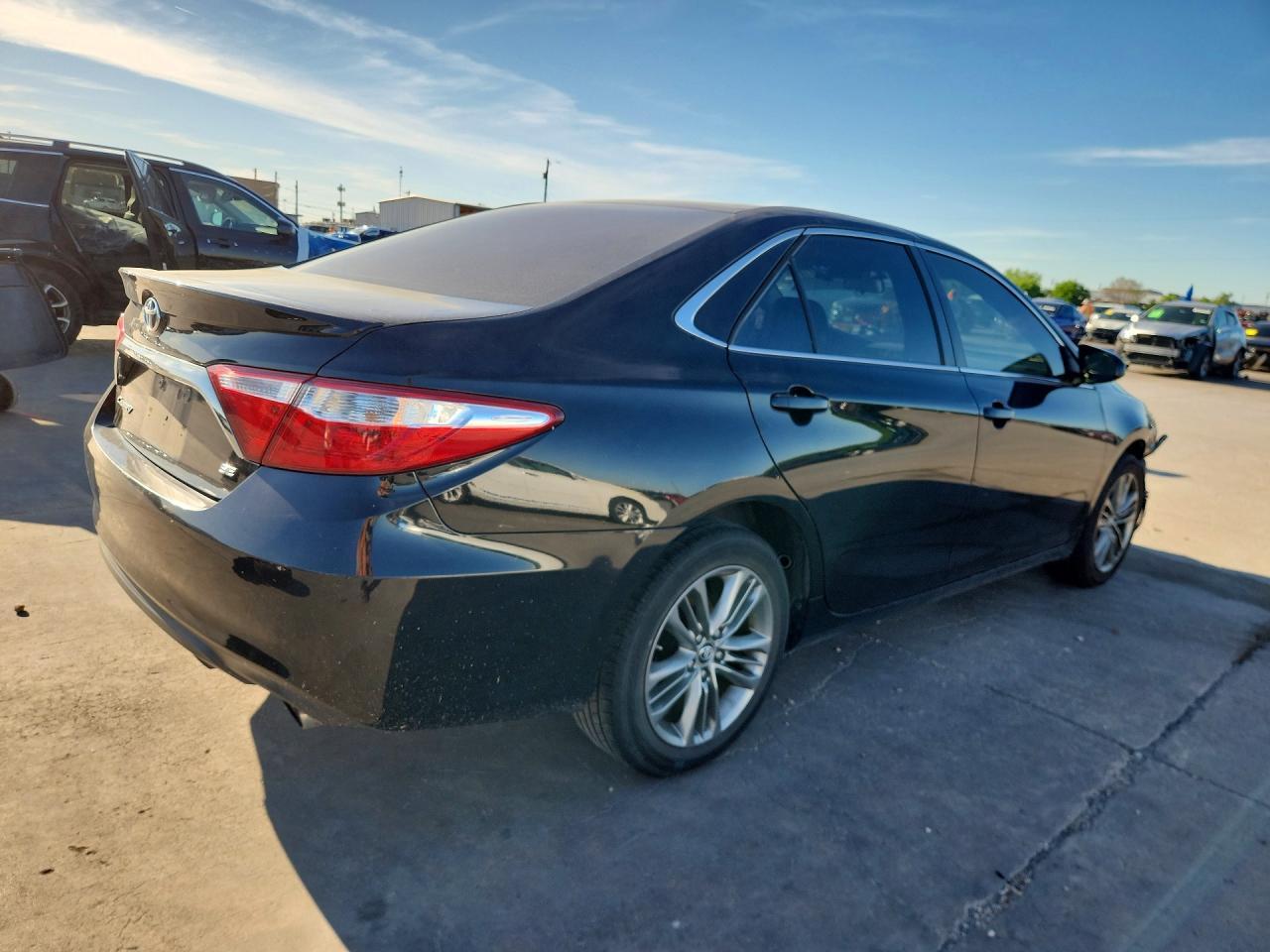 2017 TOYOTA CAMRY
