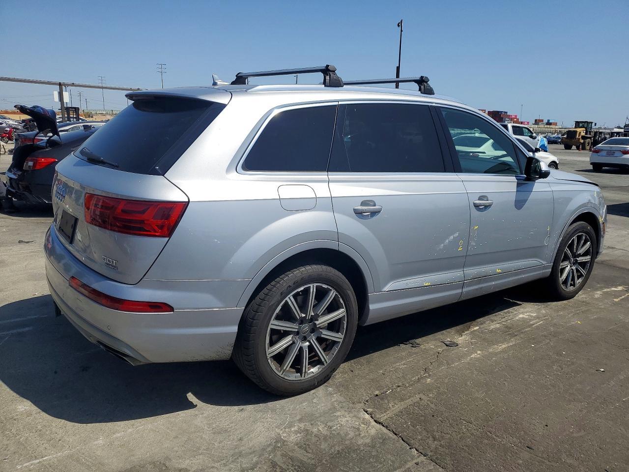 2017 AUDI Q7
