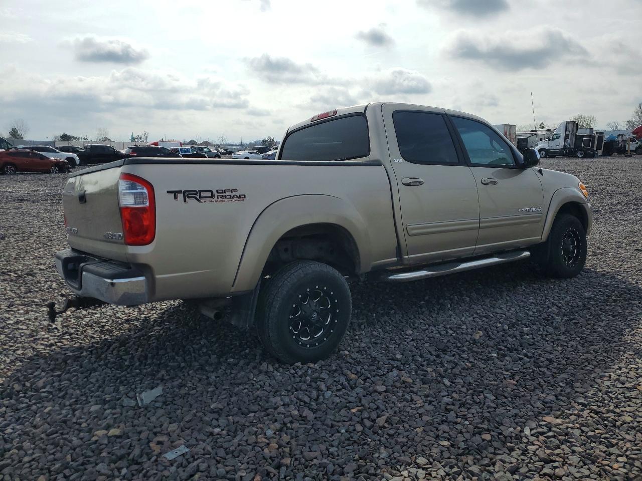 2004 TOYOTA TUNDRA