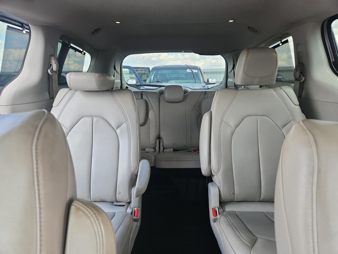 2017 CHRYSLER Pacifica