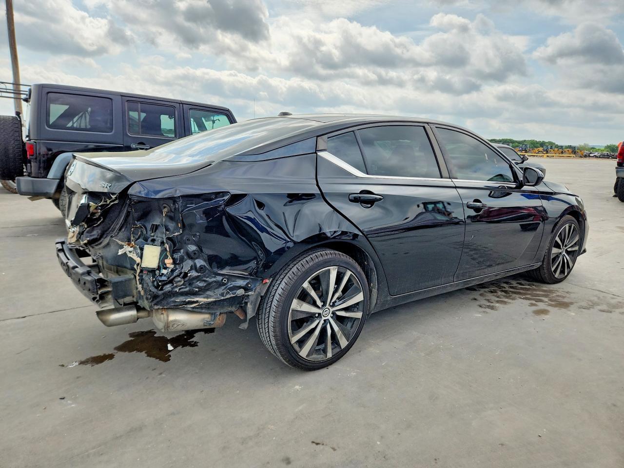 2022 NISSAN ALTIMA