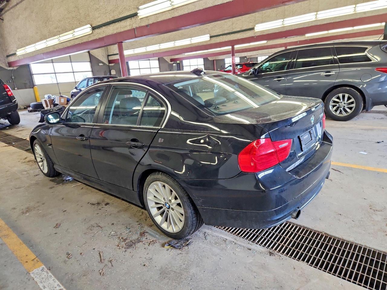 2011 BMW 3 SERIES