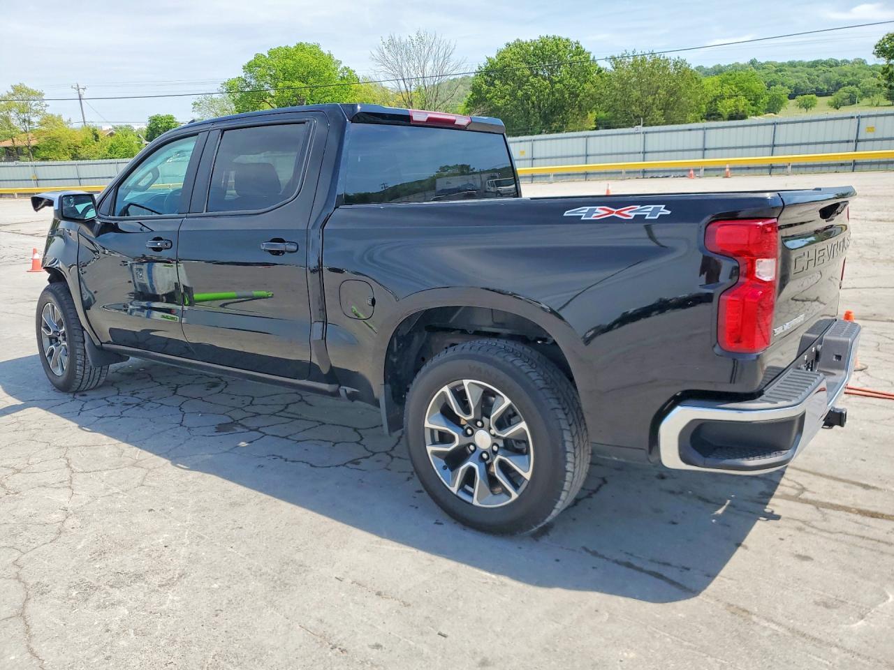 2024 CHEVROLET Silverado