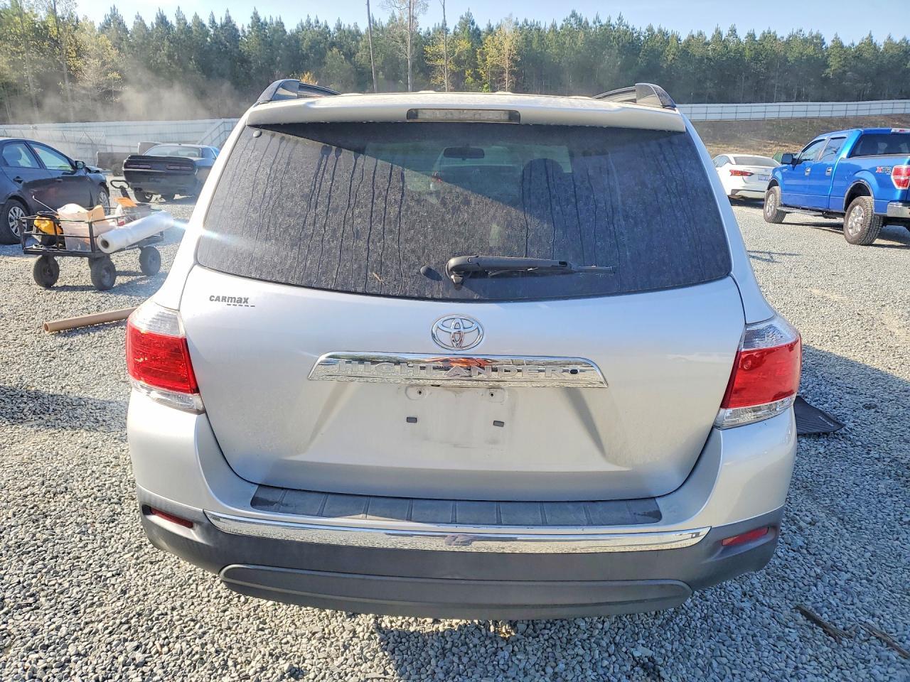 2013 TOYOTA HIGHLANDER