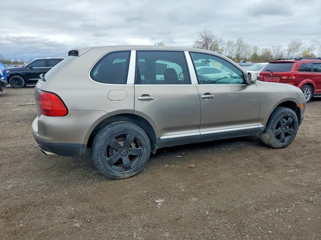 2004 PORSCHE CAYENNE