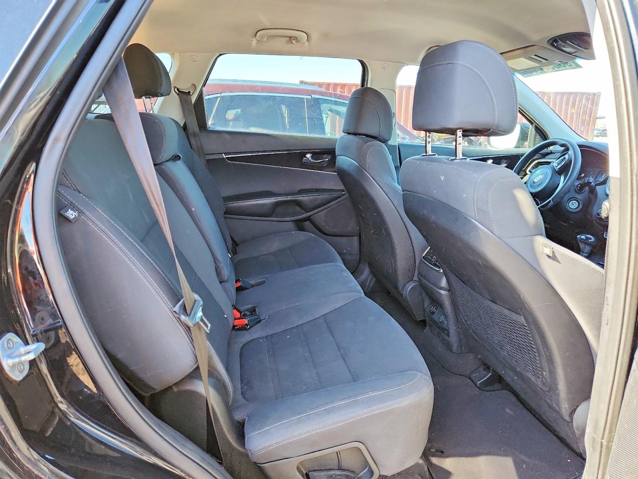 2017 KIA SORENTO