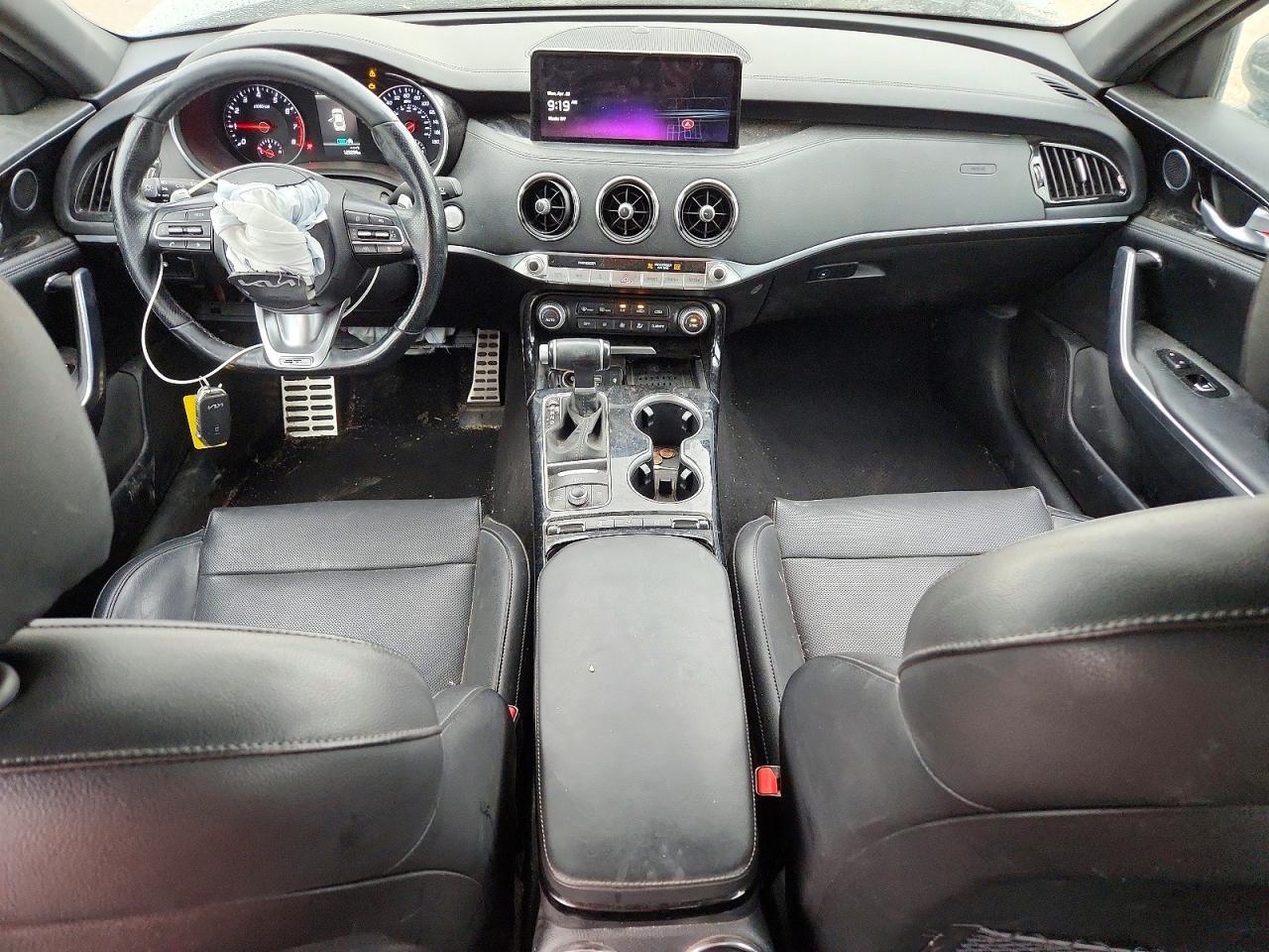 2023 KIA Stinger