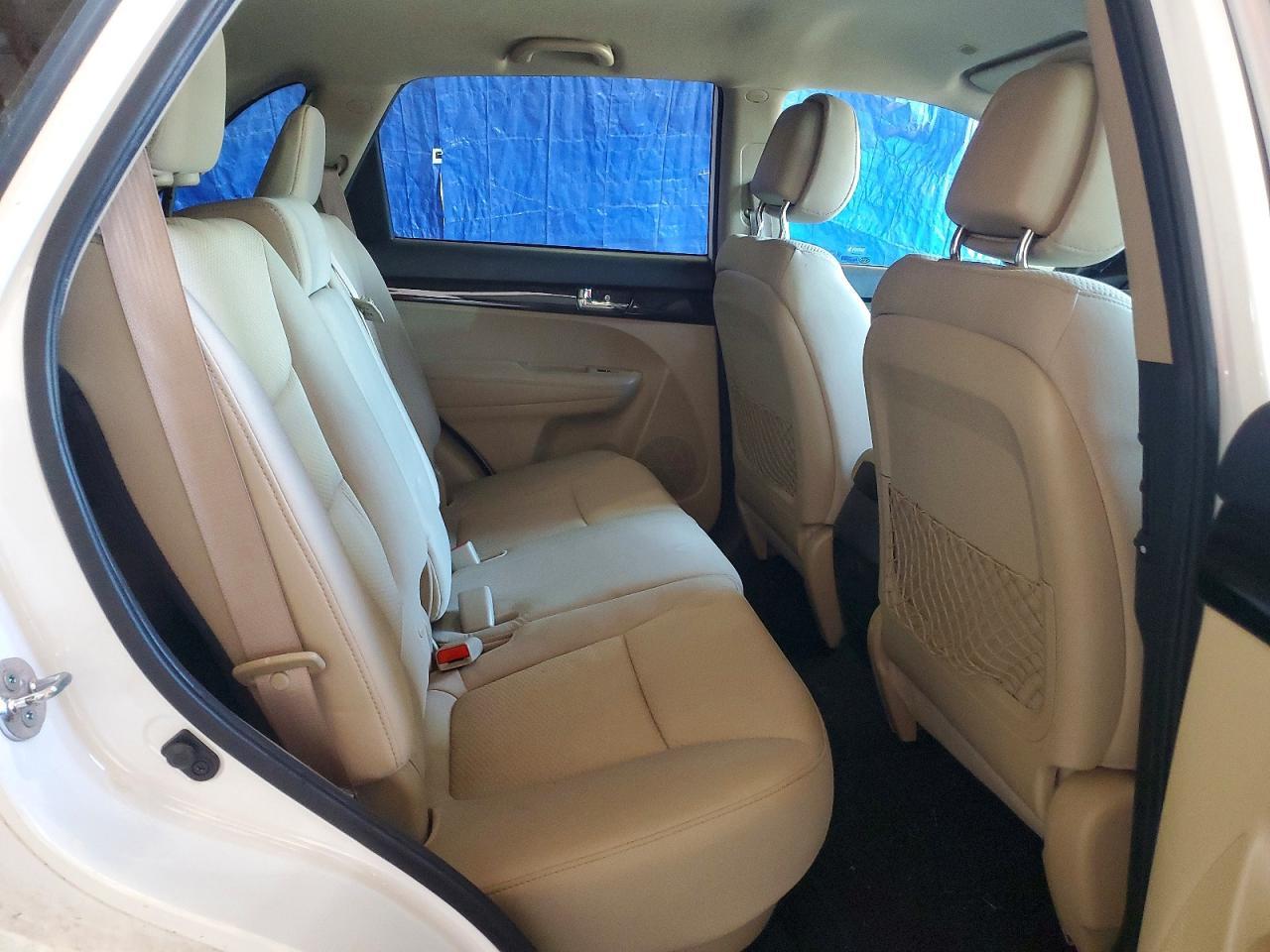 2011 KIA SORENTO