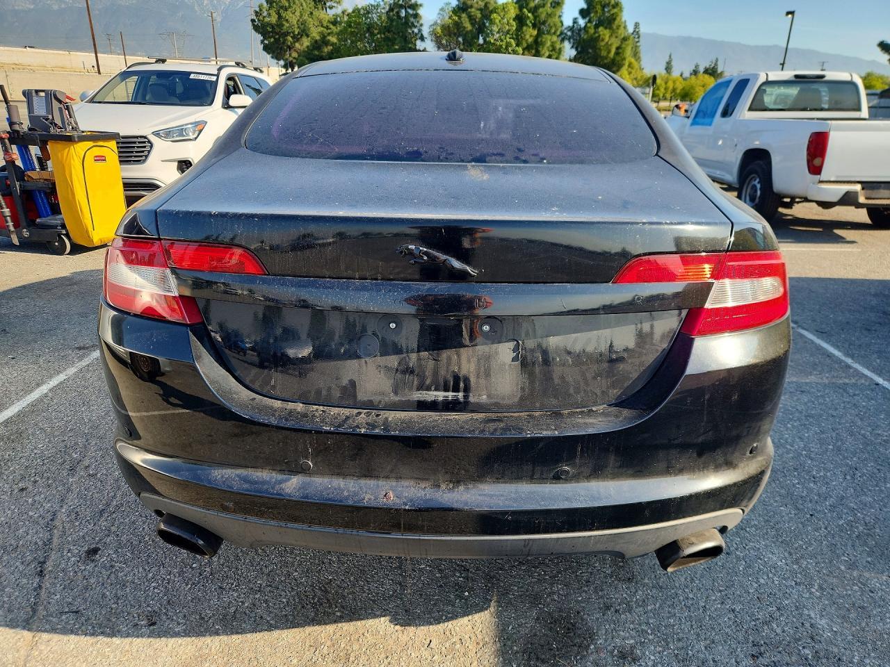 2009 JAGUAR XF