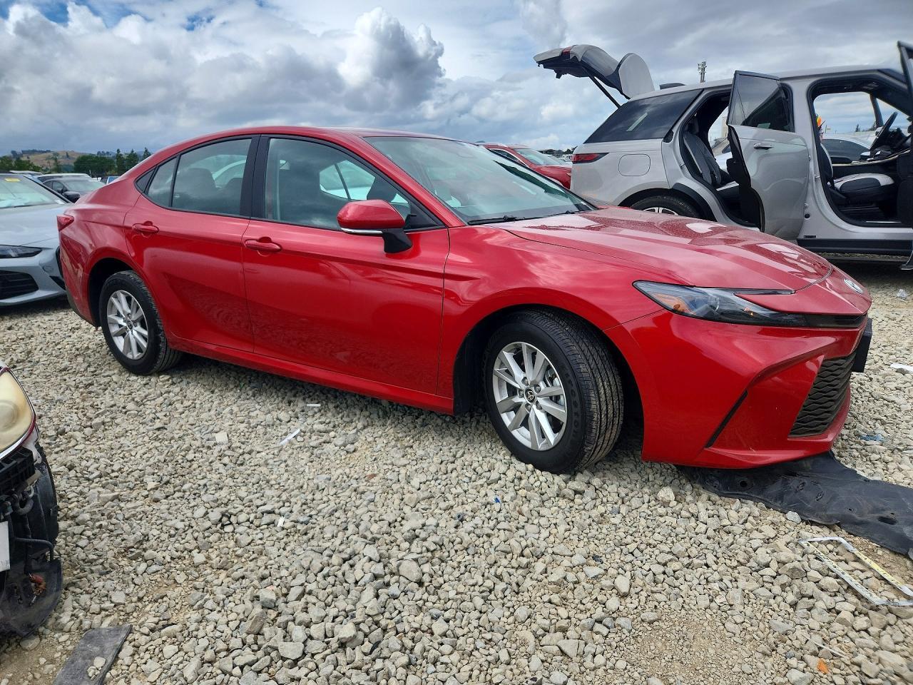 2025 TOYOTA CAMRY