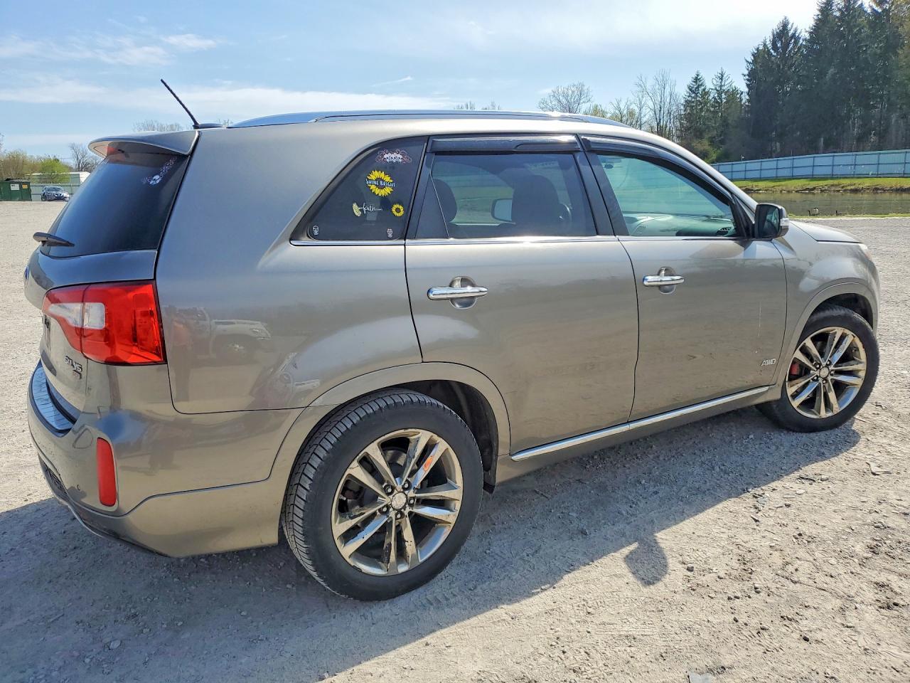 2014 KIA SORENTO