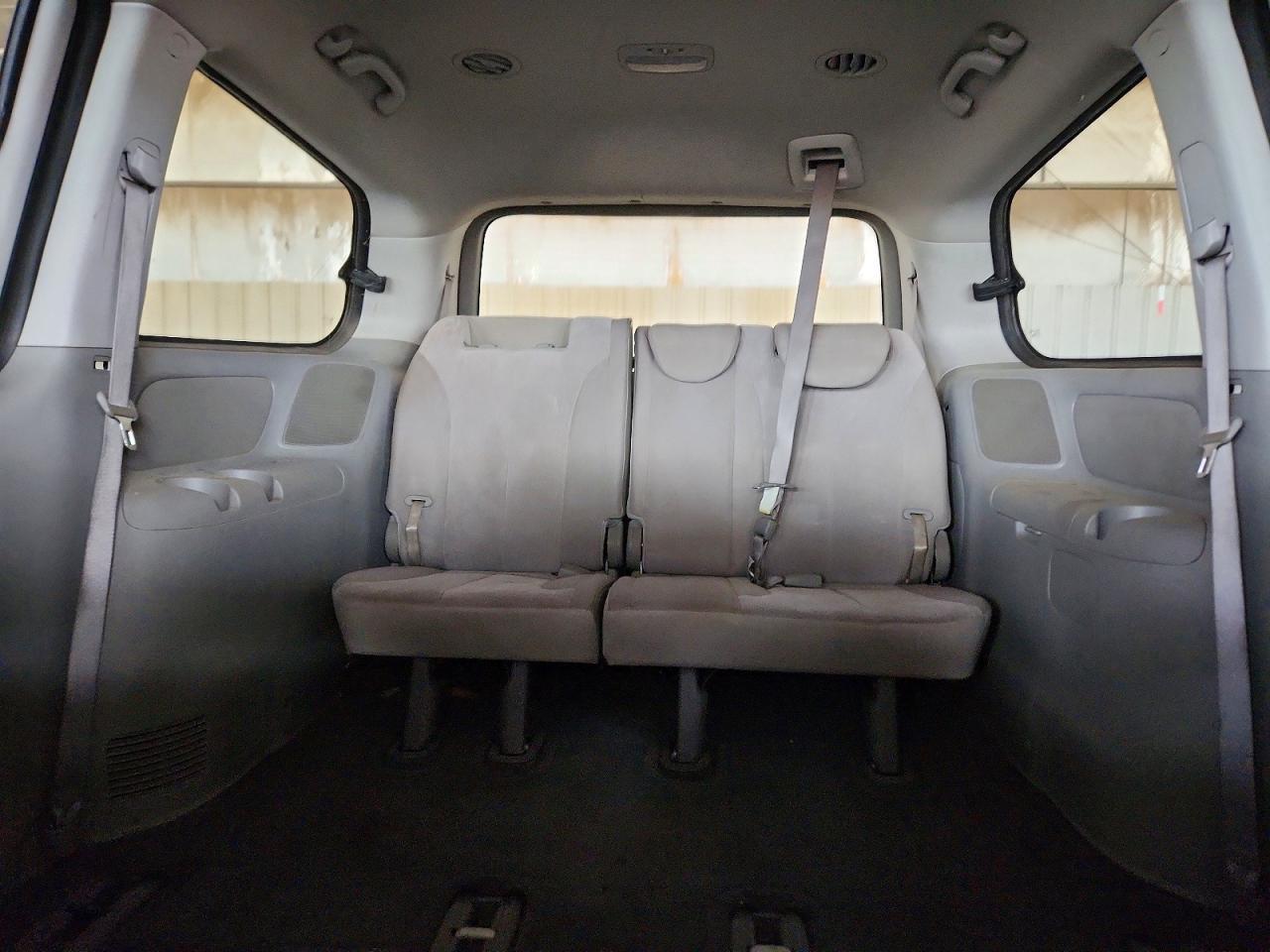2012 KIA SEDONA