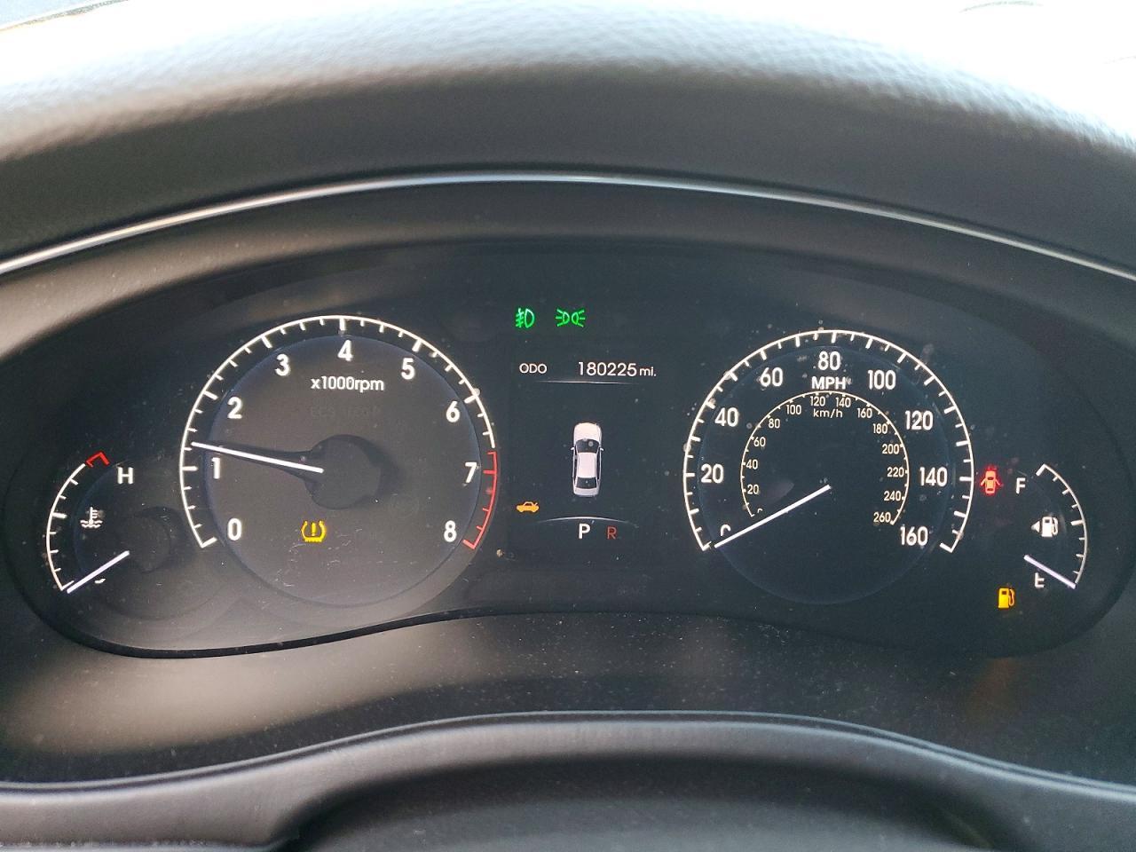 2012 HYUNDAI GENESIS