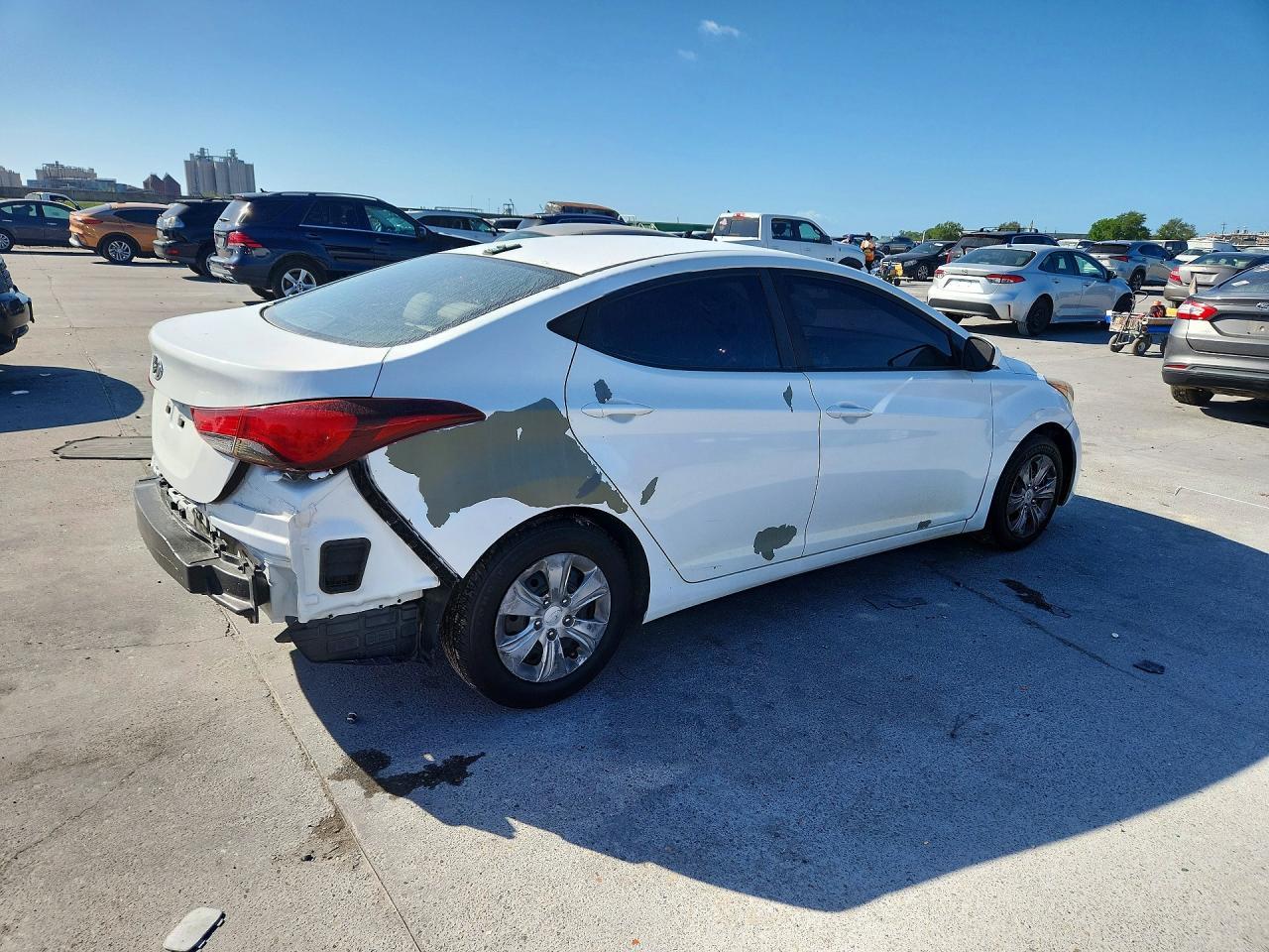 2016 HYUNDAI ELANTRA