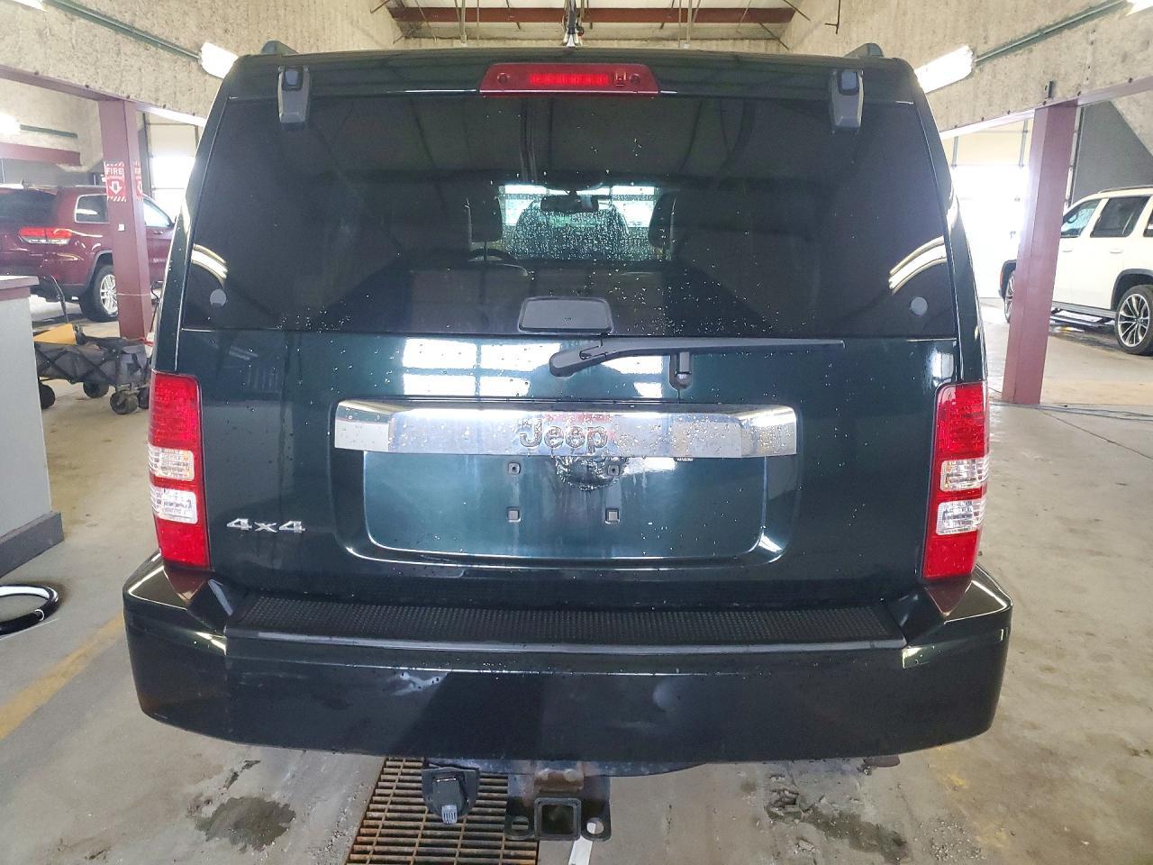 2012 JEEP Liberty
