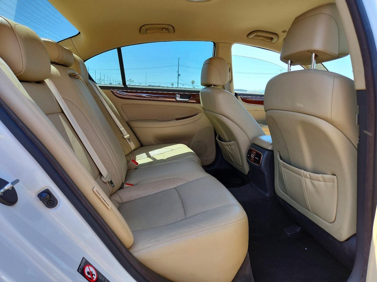 2013 HYUNDAI GENESIS