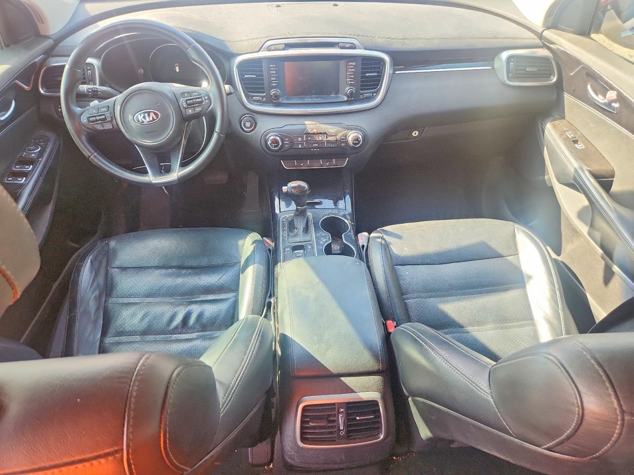 2017 KIA SORENTO