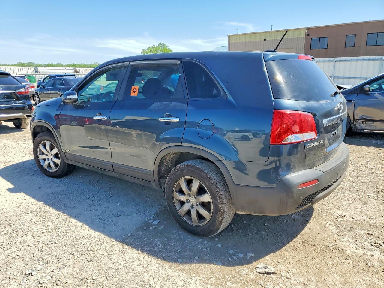 2011 KIA SORENTO