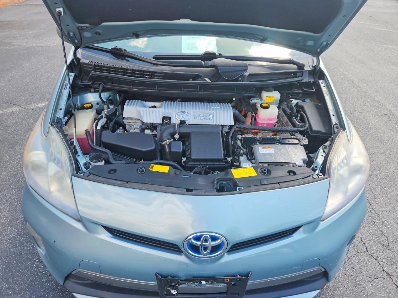 2012 TOYOTA Prius Plug-In