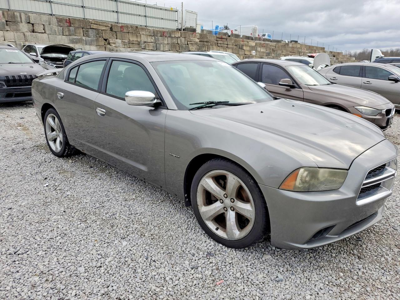 2011 DODGE CHARGER