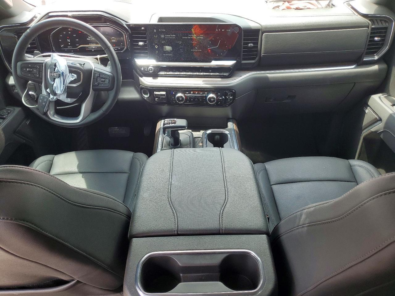 2025 GMC Sierra