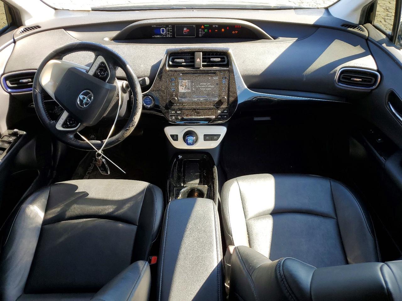 2017 TOYOTA PRIUS
