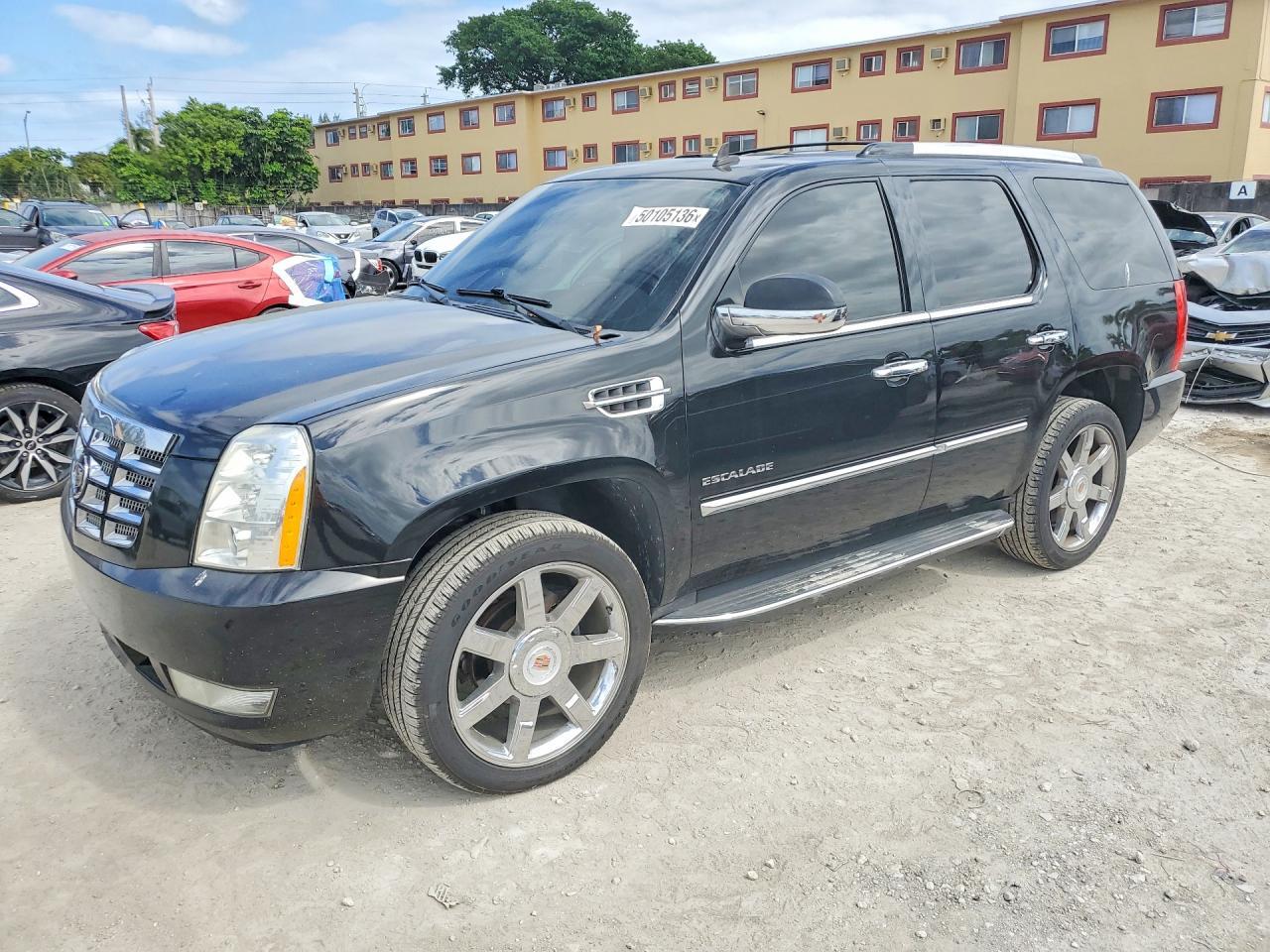 2012 CADILLAC ESCALADE