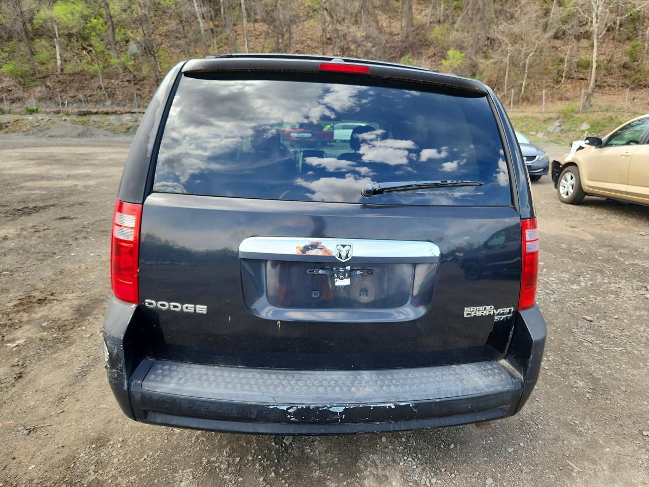 2010 DODGE CARAVAN