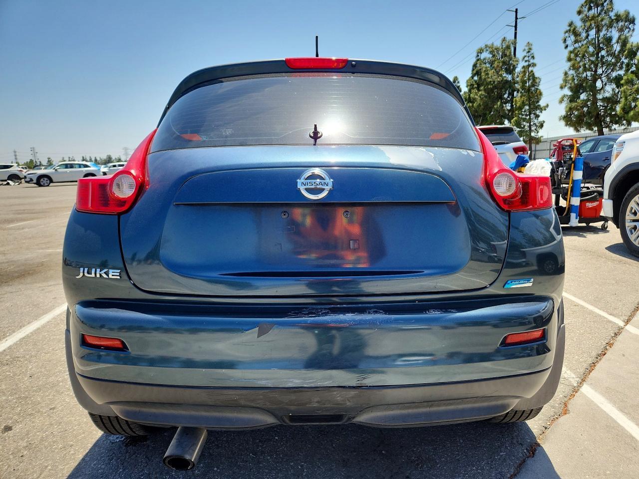 2012 NISSAN Juke