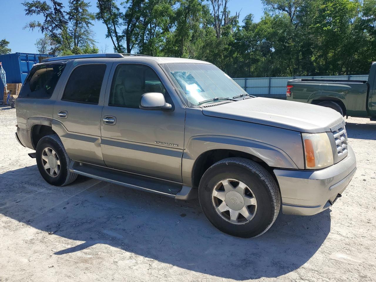 2002 CADILLAC ESCALADE