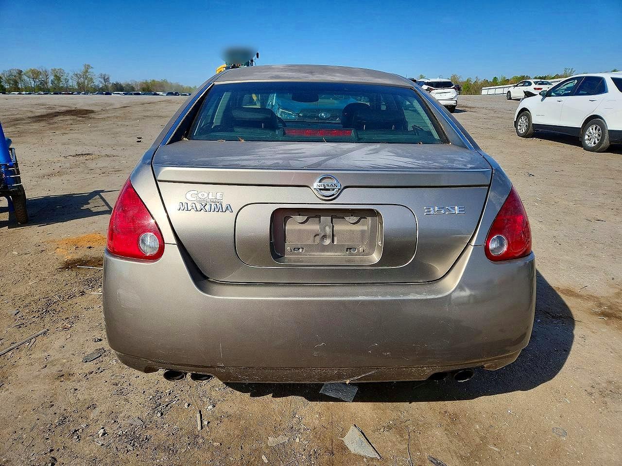 2005 NISSAN Maxima