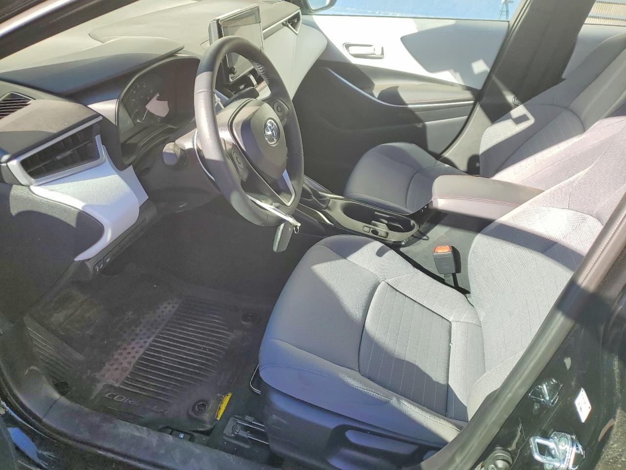 2025 TOYOTA COROLLA