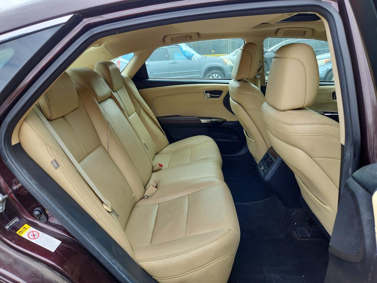 2013 TOYOTA Avalon