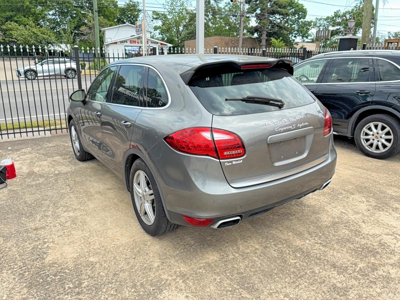 2013 PORSCHE CAYENNE