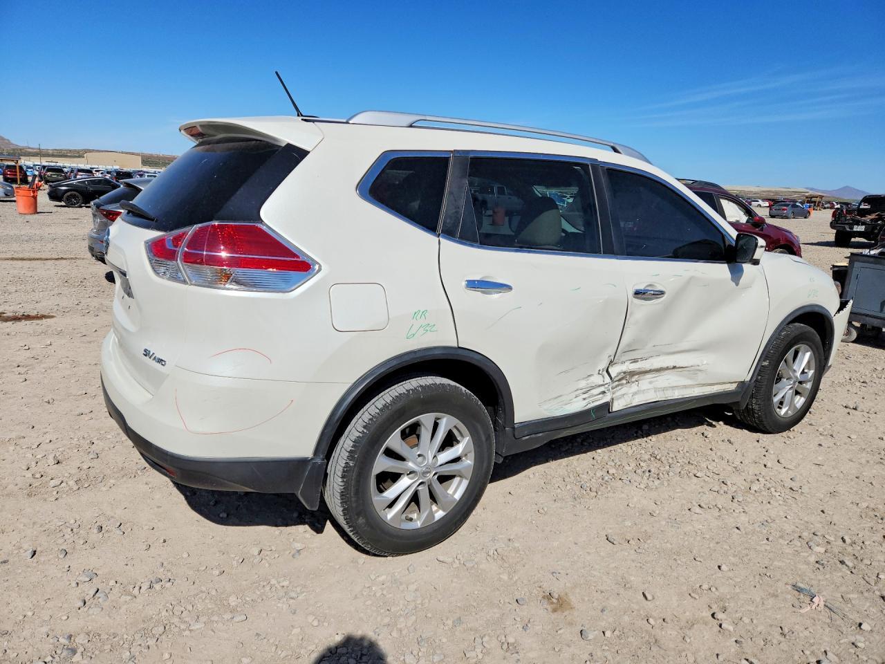 2016 NISSAN ROGUE