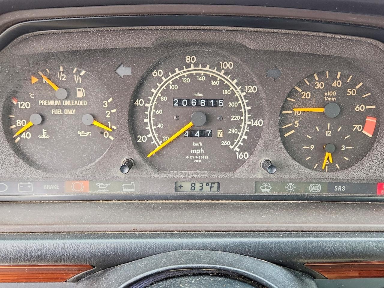 1995 MERCEDES-BENZ E-Class