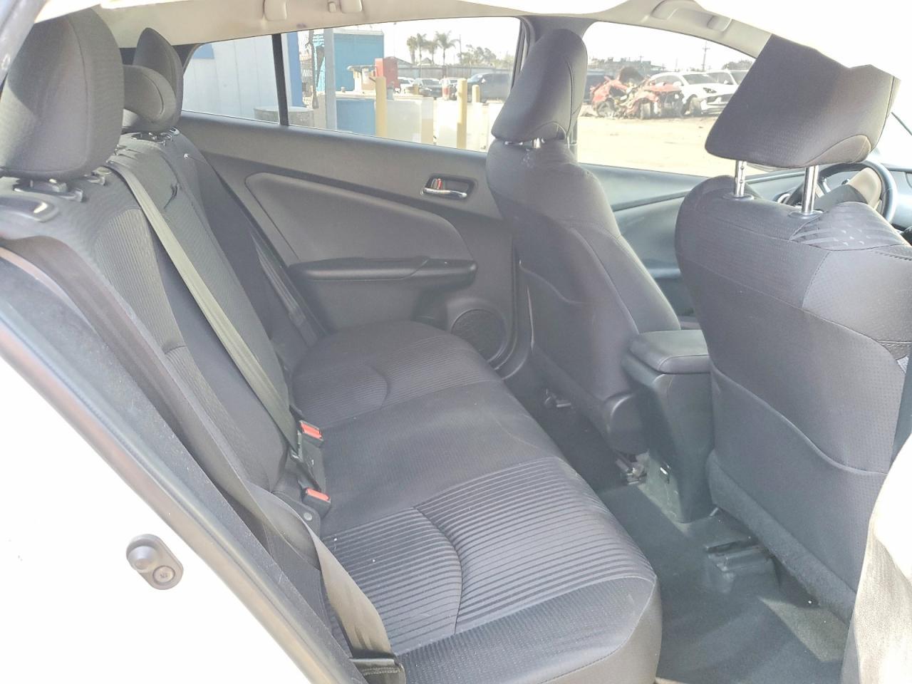 2018 TOYOTA PRIUS
